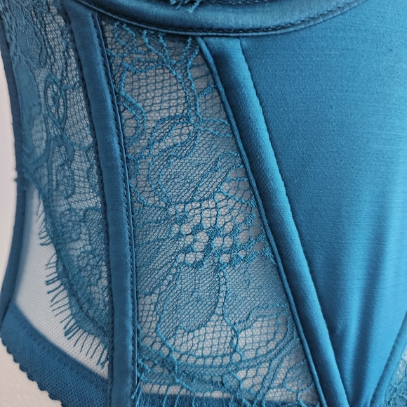 Victoria secret corsett - Picture 3 of 14